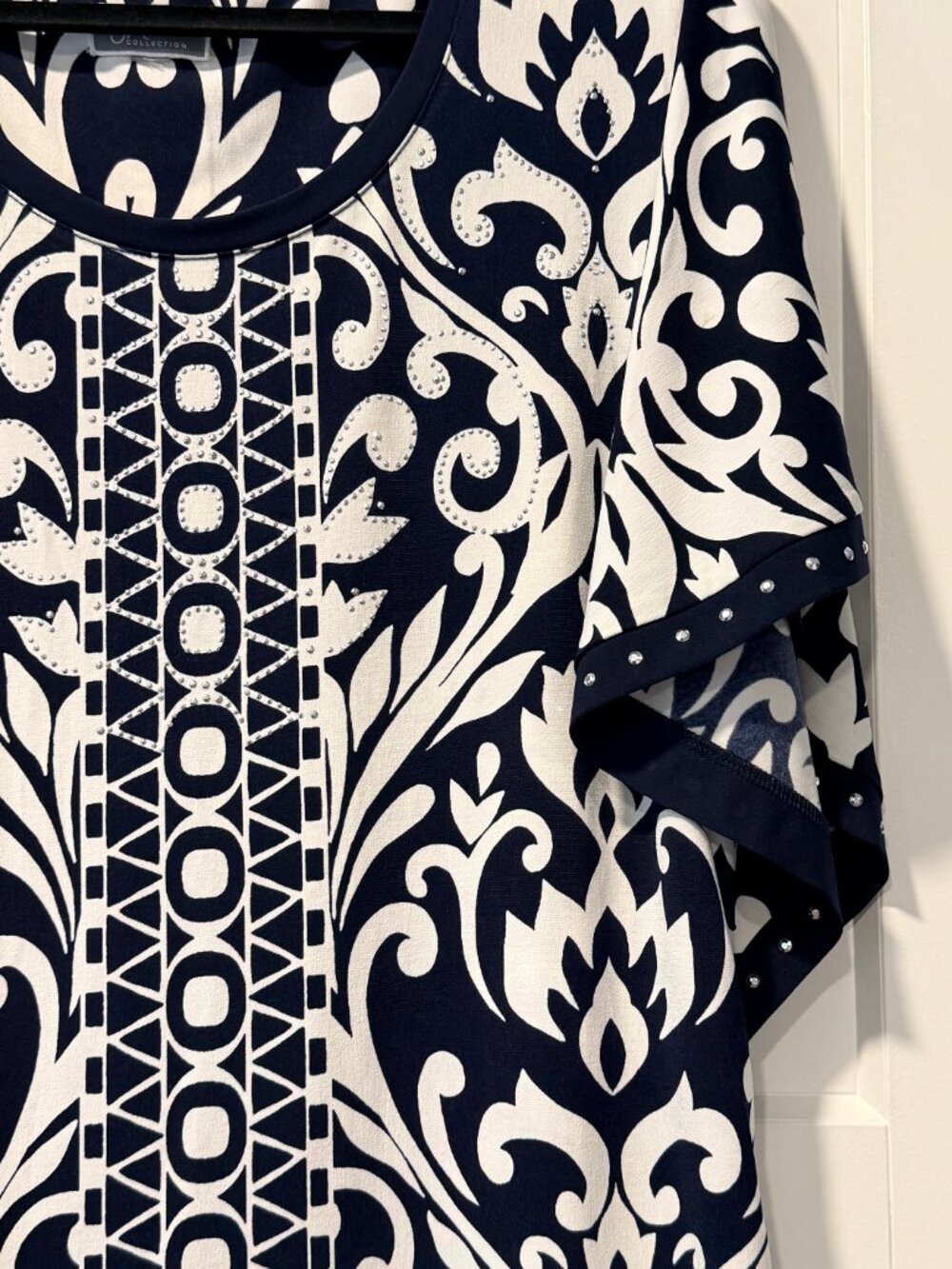 JM Collection Dressy Navy Blue & White Polyester Batwing Sleeve Flowy Blouse Lg - Picture 3 of 4